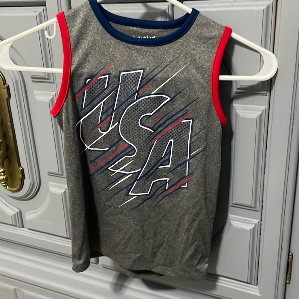 Jumping Beans kids size 5 USA tank
